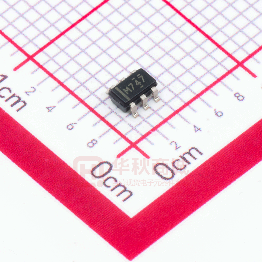 LM74700QDBVTQ1