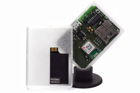 基于 ESP32 的离线便携式全球导航卫星系统设备