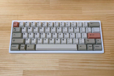 Bakeneko 60 V3一款专为 DIY 爱好者打造的简约 60% 键盘