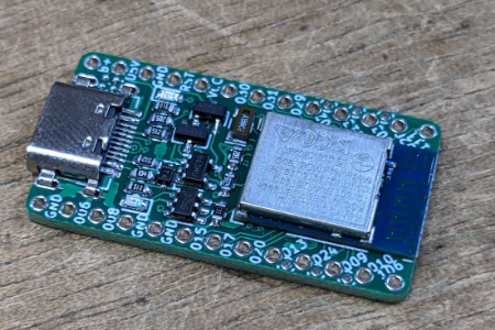 一块 nRFMicro/Pro Micro 兼容蓝牙低音耗端电路板