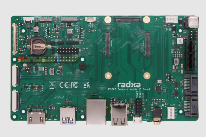 Radxa CM3 IO 板封面