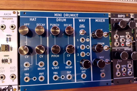 开源 30HP Eurorack 鼓模块：模拟踩镲底鼓 + ESP32 SD 卡采样播放器封面